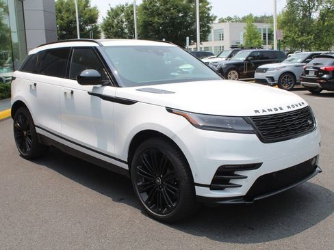 New 2026 Land Rover Range Rover Velar Dynamic SE AWD/4WD image 9