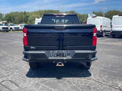 Used 2022 Chevrolet Silverado 3500 LTZ w/ LTZ Plus Package AWD/4WD image 4