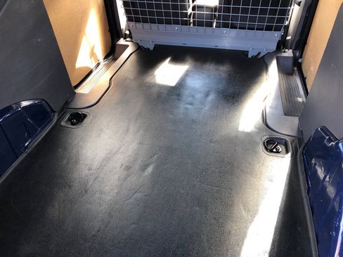 Used 2020 Ford Transit Connect XLT image 21