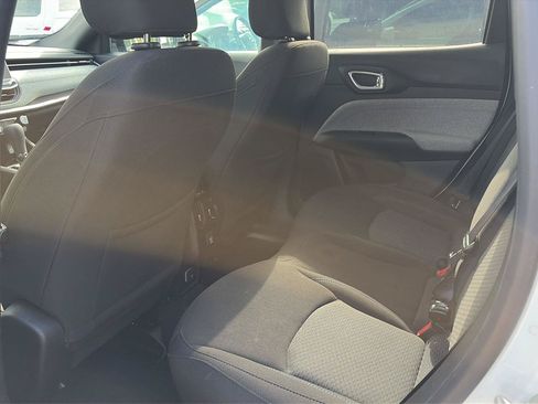 Used 2024 Jeep Compass Sport AWD/4WD image 3