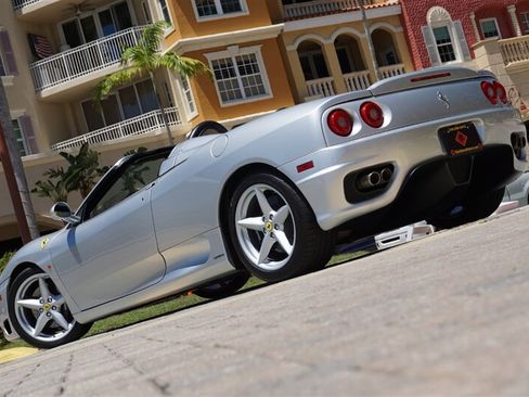 Used 2000 Ferrari 360 Spider RWD image 65