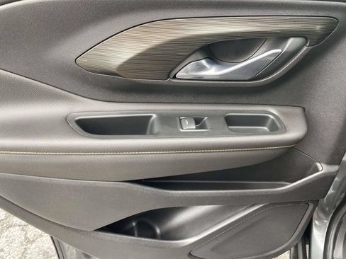 Used 2021 GMC Terrain SLT FWD image 12