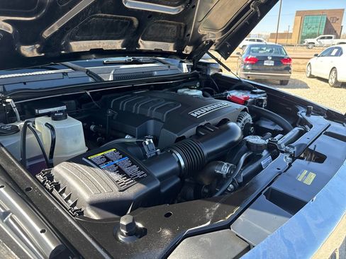 Used 2010 HUMMER H3 Alpha image 36