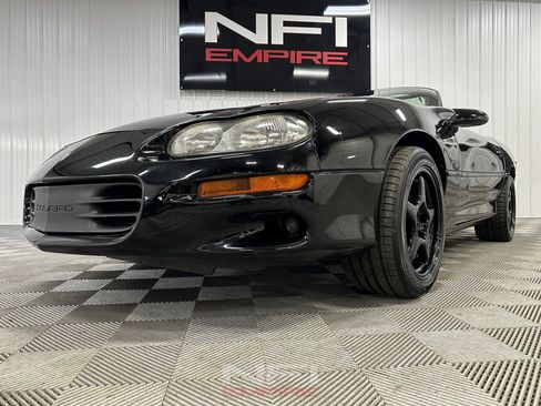 Used 2002 Chevrolet Camaro Z28 RWD image 21