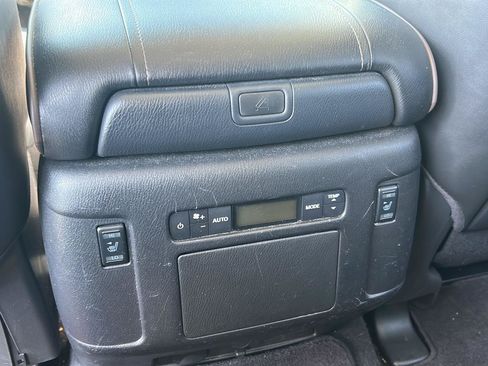 Used 2021 Nissan Armada Platinum AWD/4WD image 17