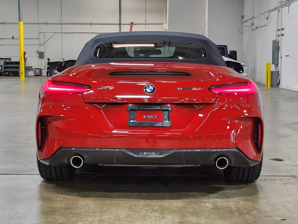 Used 2024 BMW Z4 sDrive30i w/ Premium Package RWD image 11