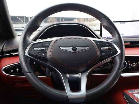 Used 2023 Genesis GV70 2.5T w/ Sport Prestige Package image 17