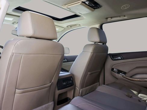 Used 2019 GMC Yukon XL SLT w/ Open Road Package image 29