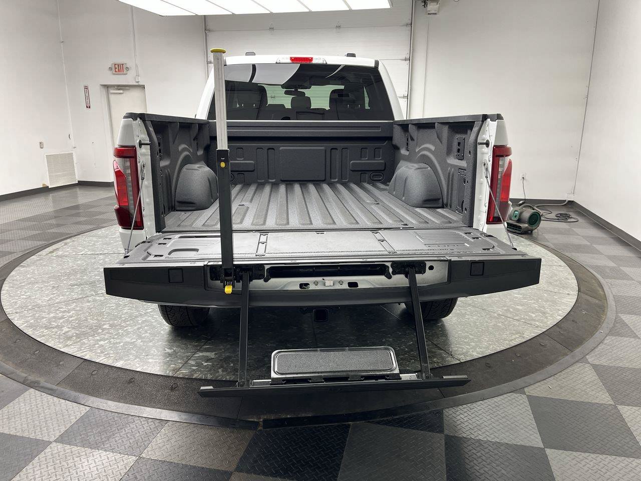 Used 2026 Ford F150 XLT w/ XLT Chrome Appearance Package AWD/4WD image 28