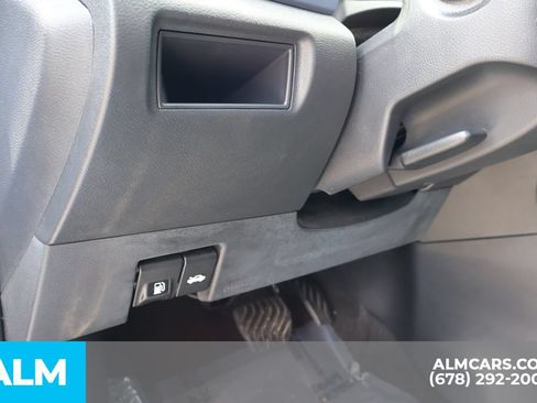 Used 2024 Nissan Versa SV FWD image 12