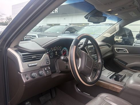 Used 2019 GMC Yukon Denali w/ Denali Ultimate Package image 12