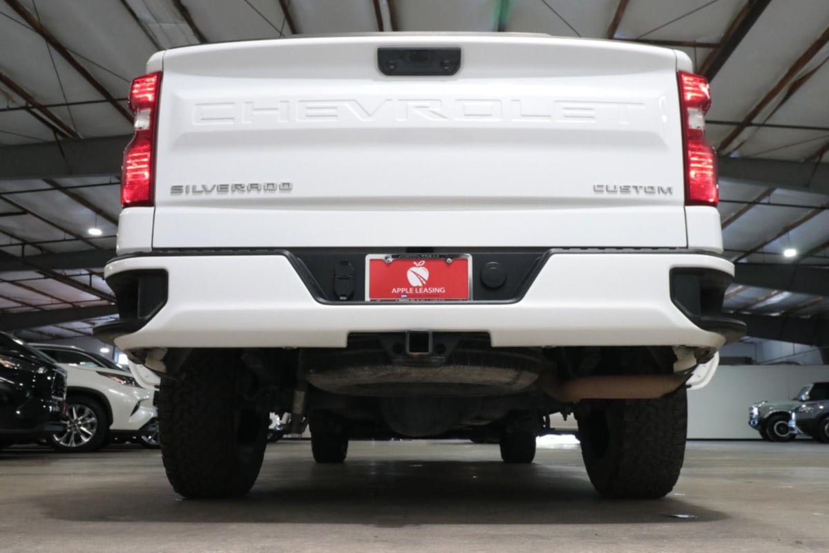 Used 2023 Chevrolet Silverado 1500 Custom AWD/4WD image 27