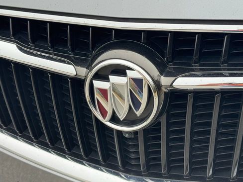 Used 2019 Buick Enclave Premium w/ Experience Buick Package image 8