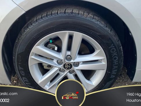 Used 2022 Toyota Corolla SE image 12