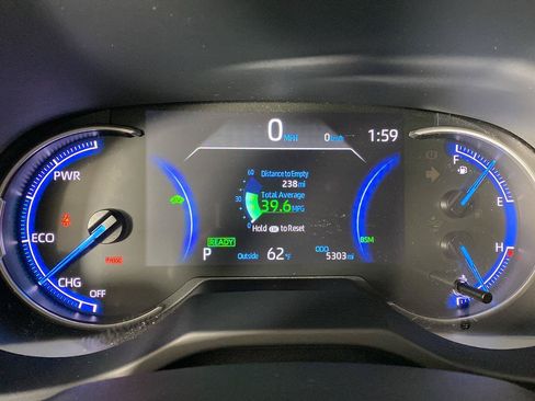 Used 2025 Toyota RAV4 XLE w/ Convenience Package AWD/4WD image 11