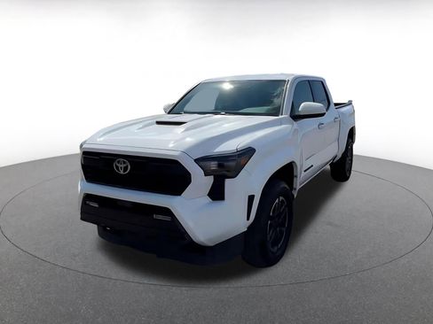 Used 2024 Toyota Tacoma TRD Sport RWD image 7