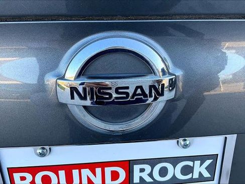 Certified 2018 Nissan Rogue Sport SV image 29