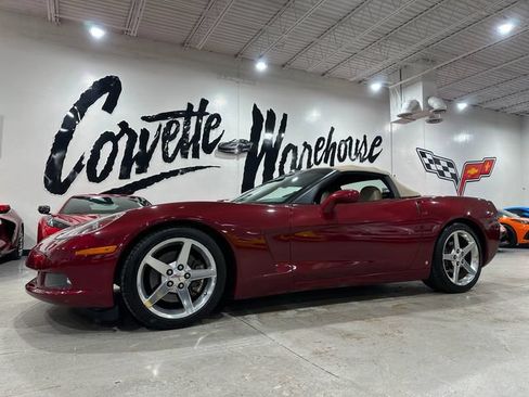 Used 2006 Chevrolet Corvette Convertible w/ Preferred Equipment Group RWD image 1