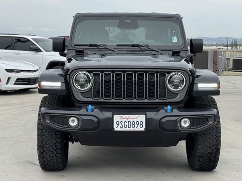 Used 2025 Jeep Wrangler Unlimited Rubicon 4xe w/ Convenience Group image 3