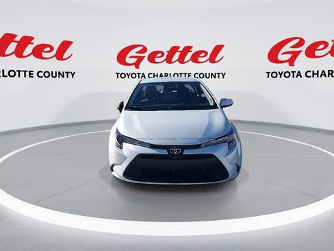 Certified 2023 Toyota Corolla LE image 3
