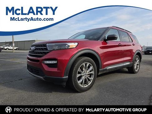 Used 2022 Ford Explorer XLT w/ Equipment Group 202A AWD/4WD image 1