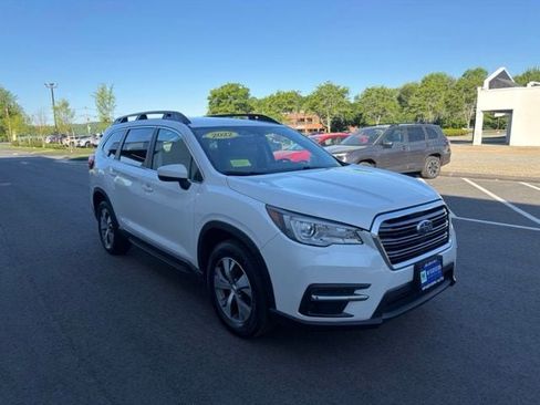 Used 2022 Subaru Ascent Premium w/ Convenience Package AWD/4WD image 5