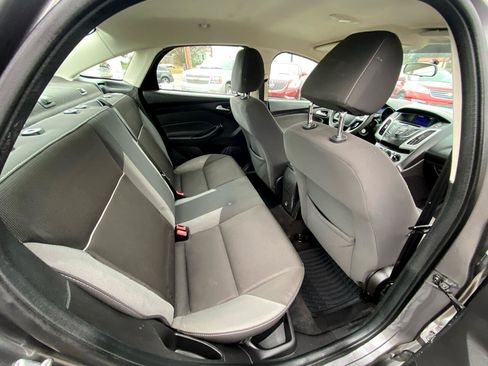 Used 2013 Ford Focus SE image 10