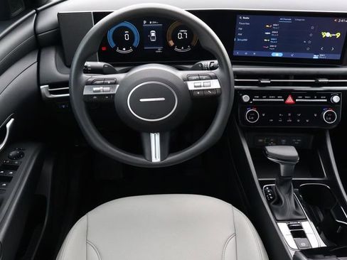 Certified 2026 Hyundai Santa Cruz SEL image 10