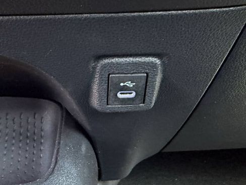 Used 2025 Toyota Corolla LE FWD image 21