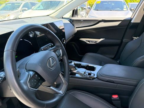 Used 2025 Lexus NX 450h+ AWD w/ Luxury Package image 5