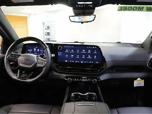 New 2024 Chevrolet Silverado EV RST AWD/4WD image 10
