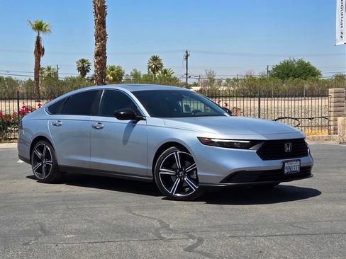 Used 2025 Honda Accord Sport image 1