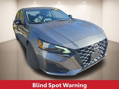 Used 2024 Nissan Altima 2.5 SR image 9