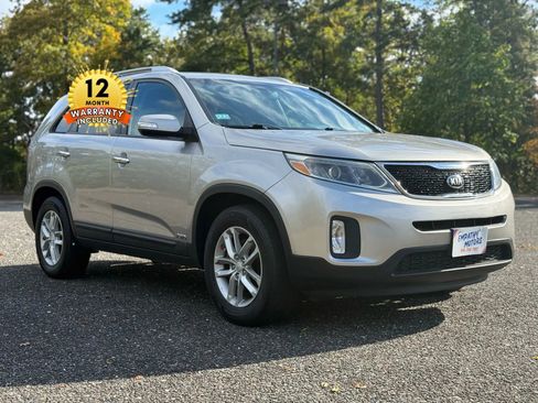 Used 2015 Kia Sorento LX image 59