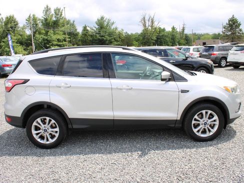 Used 2018 Ford Escape SE AWD/4WD image 6