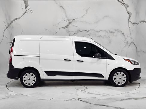 Used 2022 Ford Transit Connect XL FWD image 12