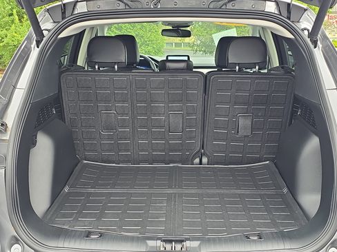 Used 2021 Ford Escape Titanium image 8