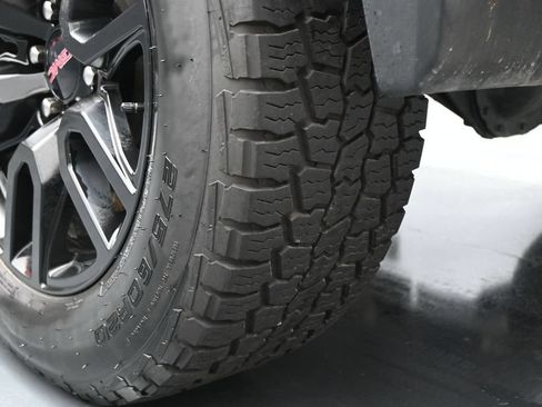 Used 2023 GMC Sierra 1500 Elevation w/ X31 Off-Road Package AWD/4WD image 27