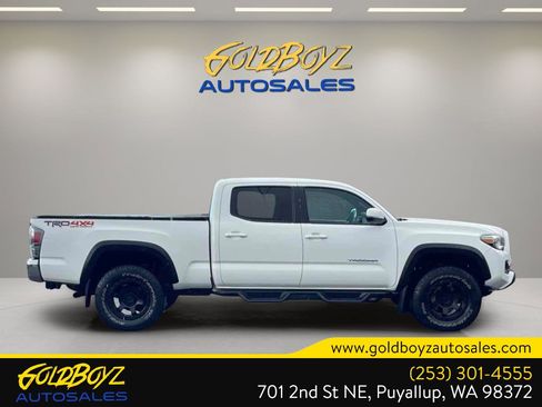Used 2020 Toyota Tacoma TRD Off-Road image 3