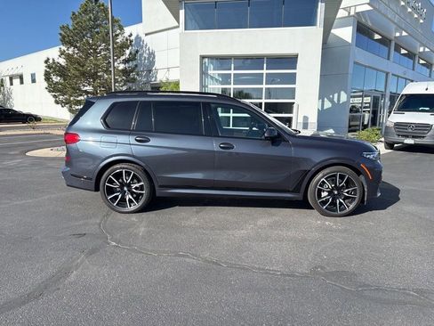 Used 2022 BMW X7 xDrive40i w/ M Sport Package AWD/4WD image 6