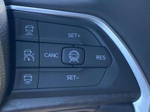 New 2026 Jeep Grand Cherokee Limited w/ Limited Altitude Package RWD image 50