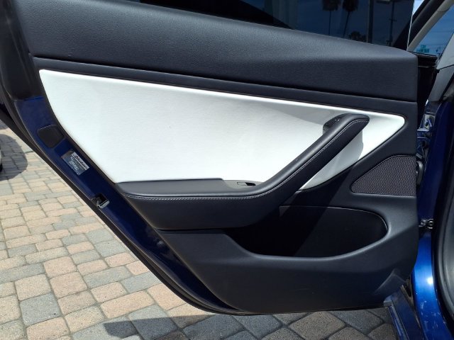 Used 2019 Tesla Model 3 Standard Range Plus RWD image 23