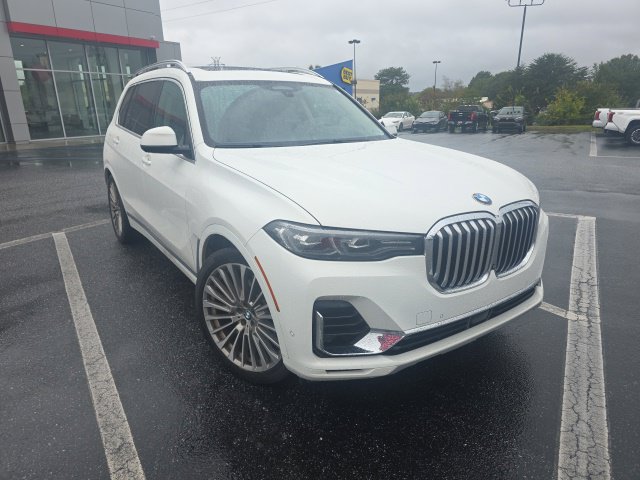 Used 2020 BMW X7 xDrive40i w/ Premium Package AWD/4WD image 3
