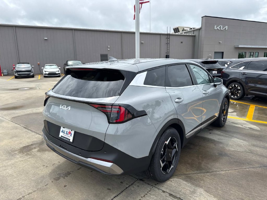 New 2026 Kia Sportage SX FWD image 8