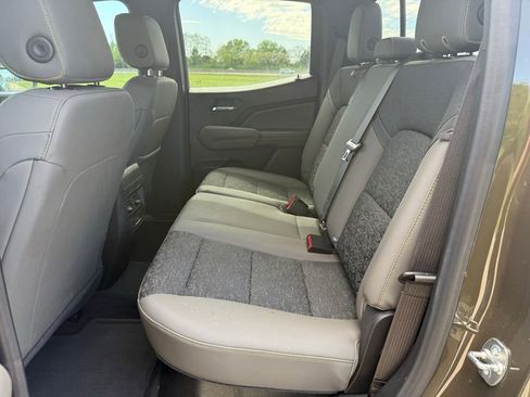 Used 2024 Chevrolet Colorado ZR2 w/ Safety Package AWD/4WD image 10