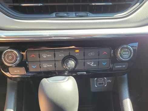 Used 2024 Jeep Compass Limited AWD/4WD image 23