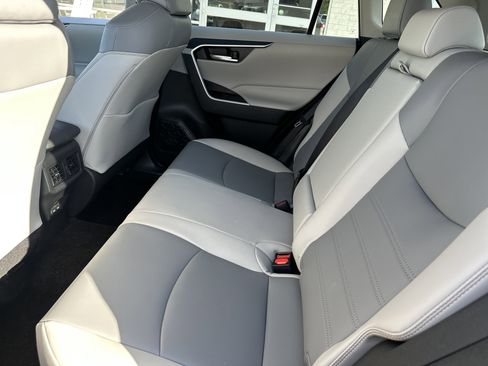 Used 2024 Toyota RAV4 XLE Premium FWD image 12