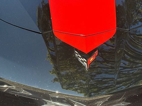 Used 2025 Chevrolet Corvette Stingray Coupe w/ Z51 Performance Package image 12