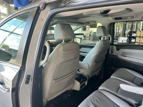 Used 2018 Honda Odyssey EX-L image 16