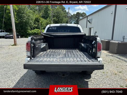 Used 2021 Toyota Tacoma TRD Sport w/ Technology Package AWD/4WD image 27
